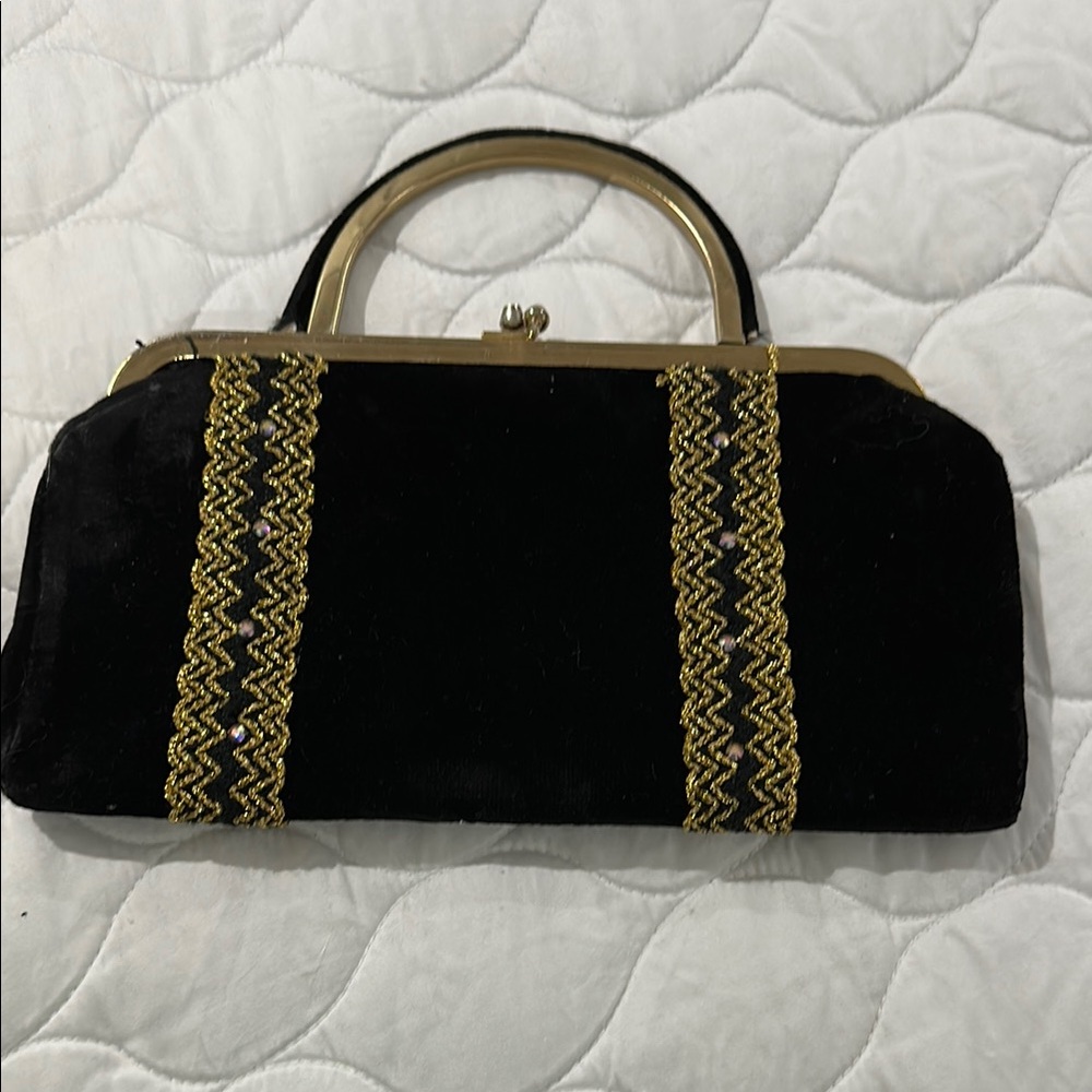 Vintage Convertible Black and Gold Clutch - Picture 4 of 8